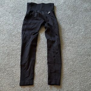 ABYL leggings sz S